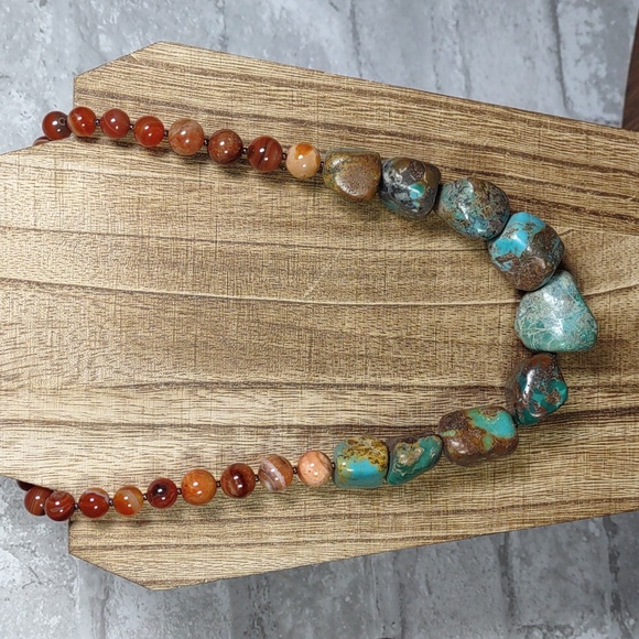 South Sun Natural Stone Necklace - Picture 2 of 9